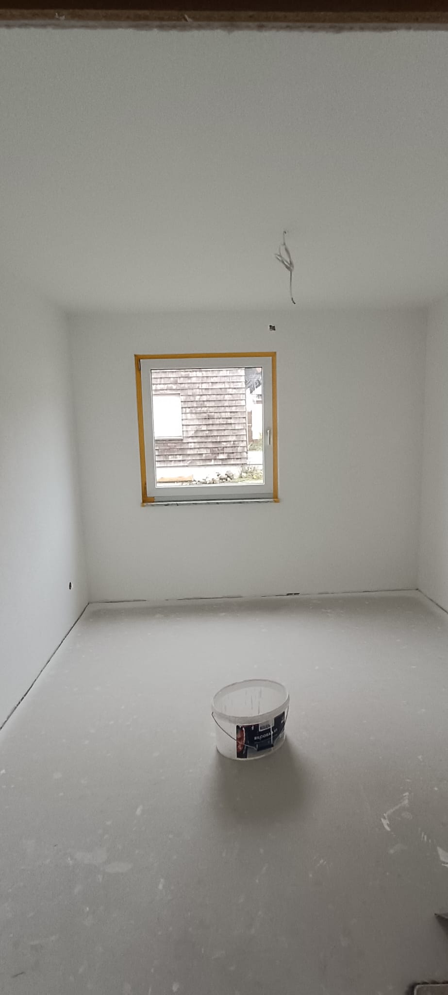 Altbausanierung und Innenausbau mit moderner Farbgestaltung – Rottenacker Fam. Valter